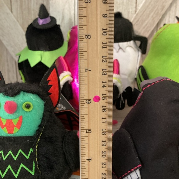 COPY - Target Hyde and Eek Halloween 2024 Featherly Friends Birds - Picture 12 of 15